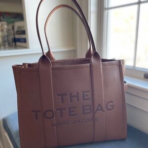 Marc Jacobs The Tote Bag